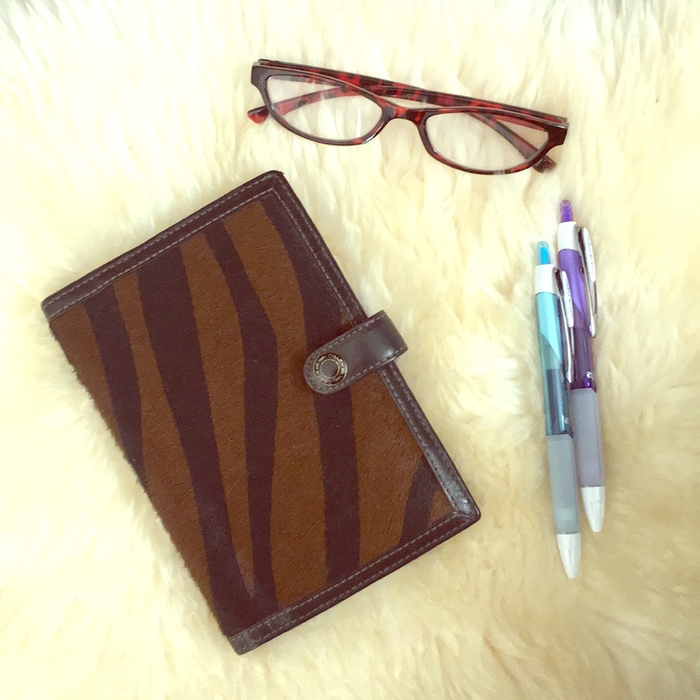 Vintage Coach Agenda Planner